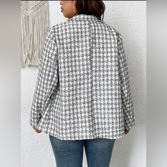 Plaid Dual Pocket Tweed Blazer | Size 16 - Picture 2 of 2